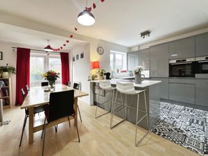 Open Plan Kitchen- click for photo gallery